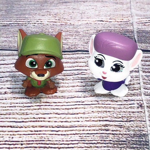 Disney Doorables Series 11 Technicolour Rare- Nick Zootopia and Miss Bianca - Picture 1 of 12